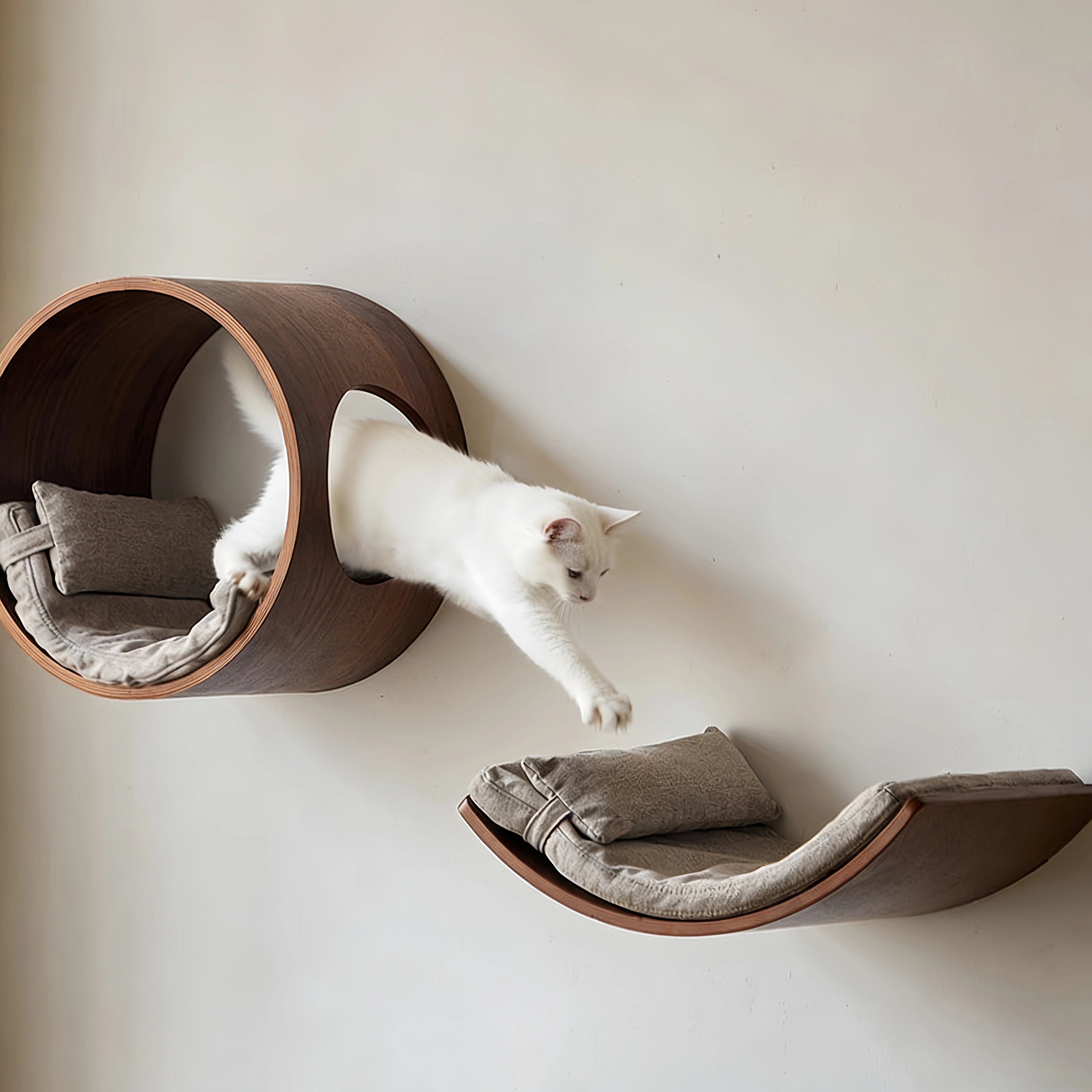 Zoiazoo Solid Wood Wall-Mounted Cat Pod – Sun-Style Round Cat Bed & Jumping Platform, All-Season Space-Saving Home Cat Perch